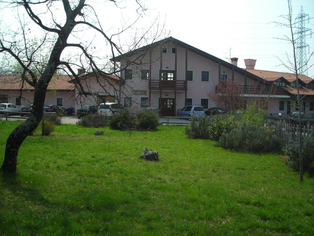 Villa Bajta Fattoria Carsica Baita Exterior foto